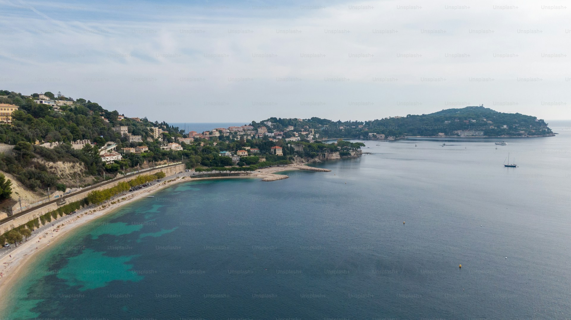 Vue aérienne de la rade de Villefranche-sur-Mer